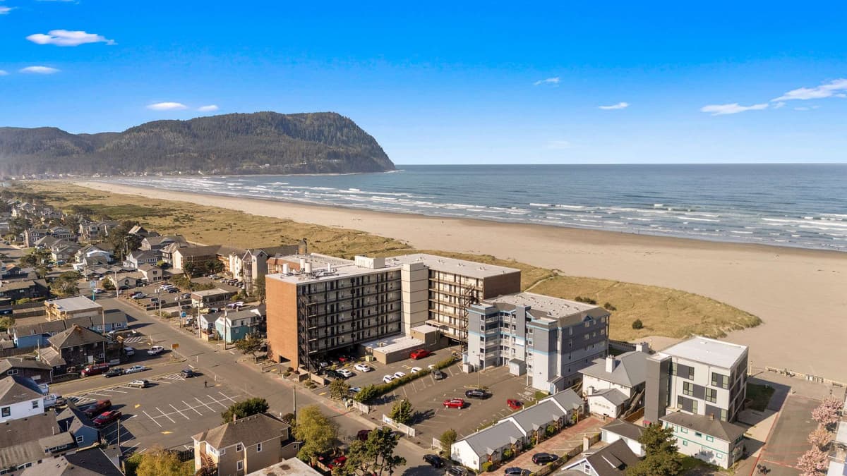 Promenade 501 - Oceanfront Top Floor Views — photo 5