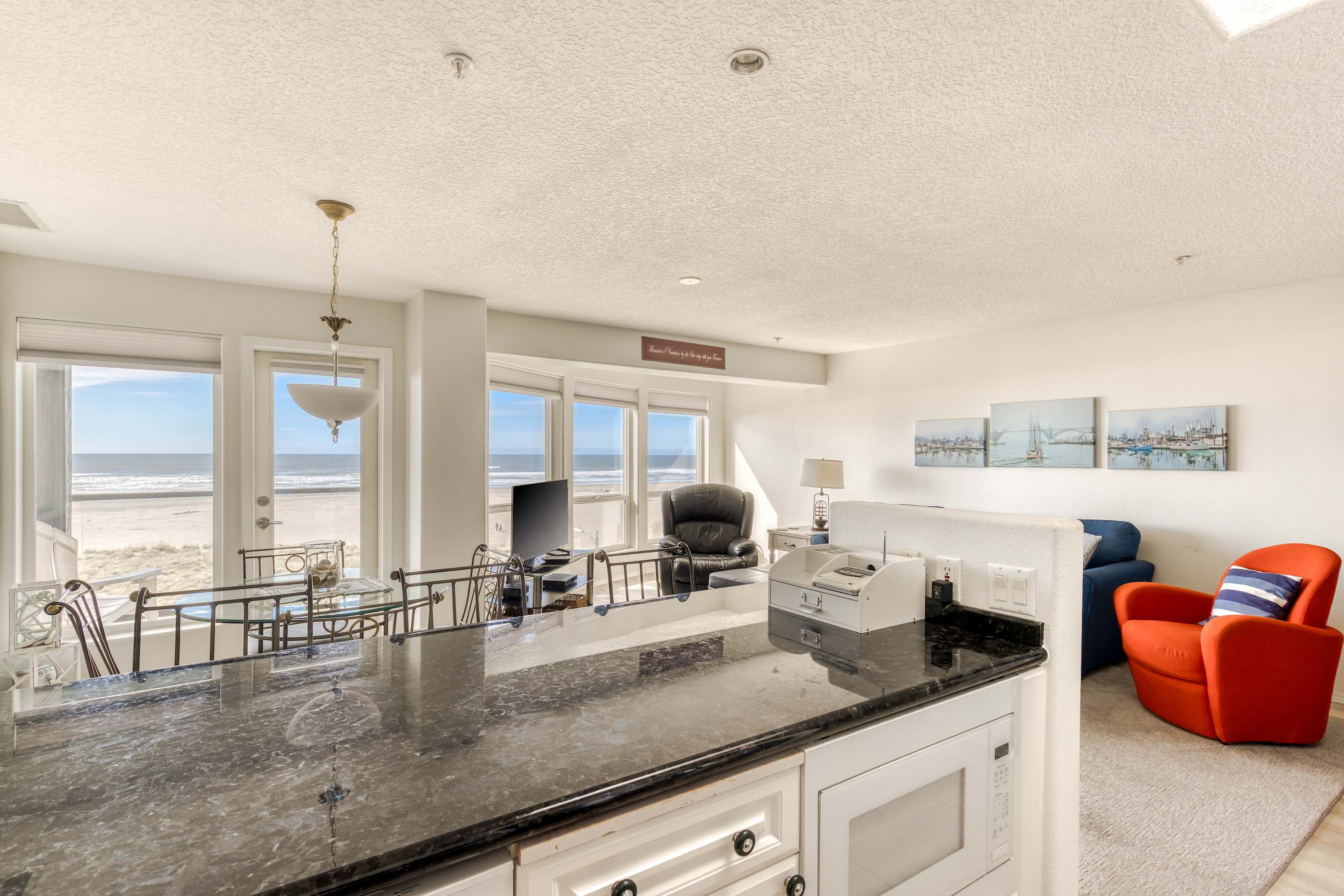 Promenade 501 -Beauty on the Ocean Private Balcony