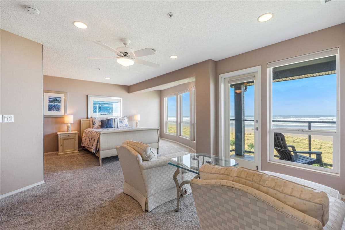 Promenade 502 - Top-Floor Oceanfront Penthouse — photo 24