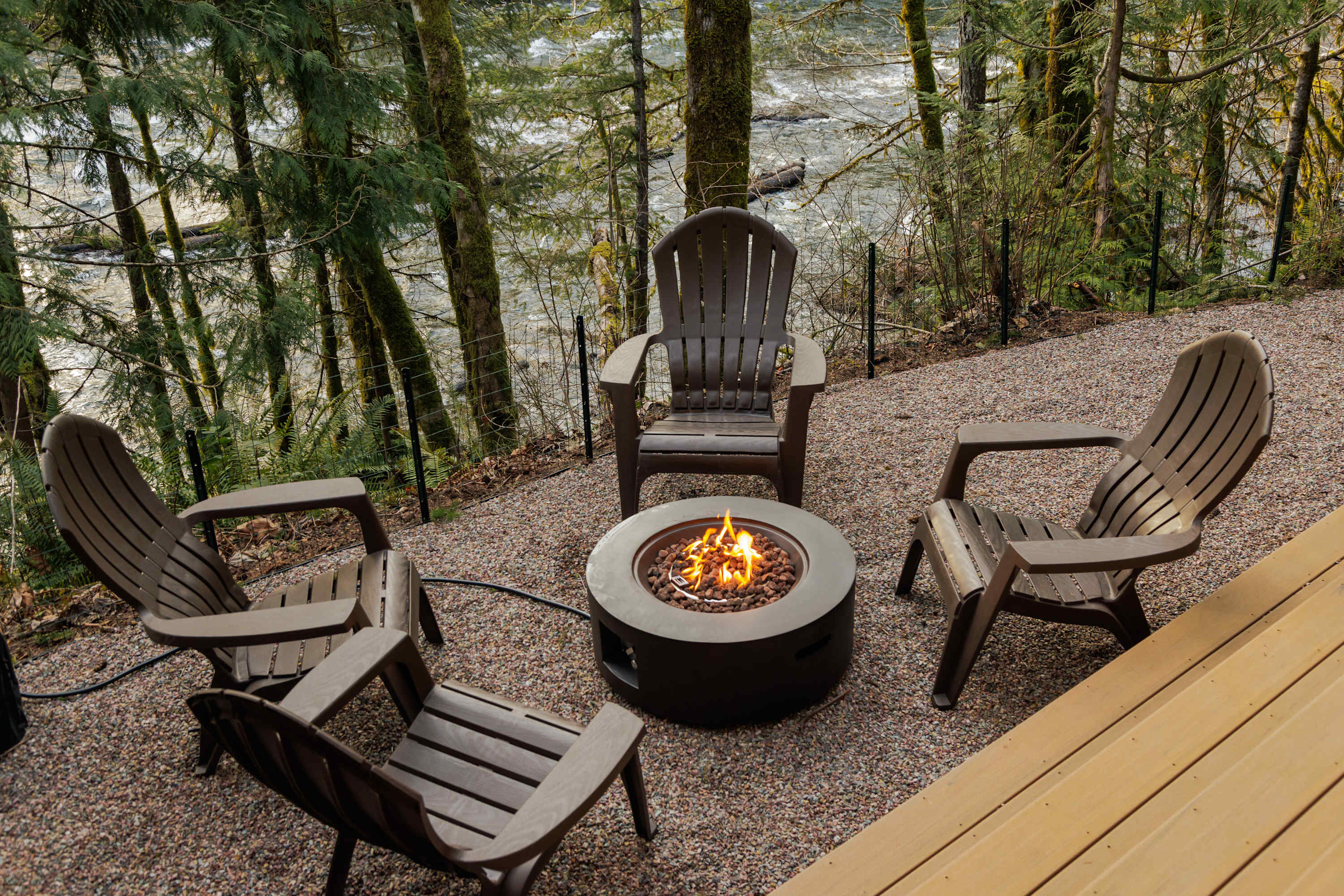 Roaring River Lodge - Modern Riverfront EV Fire Pit — photo 4