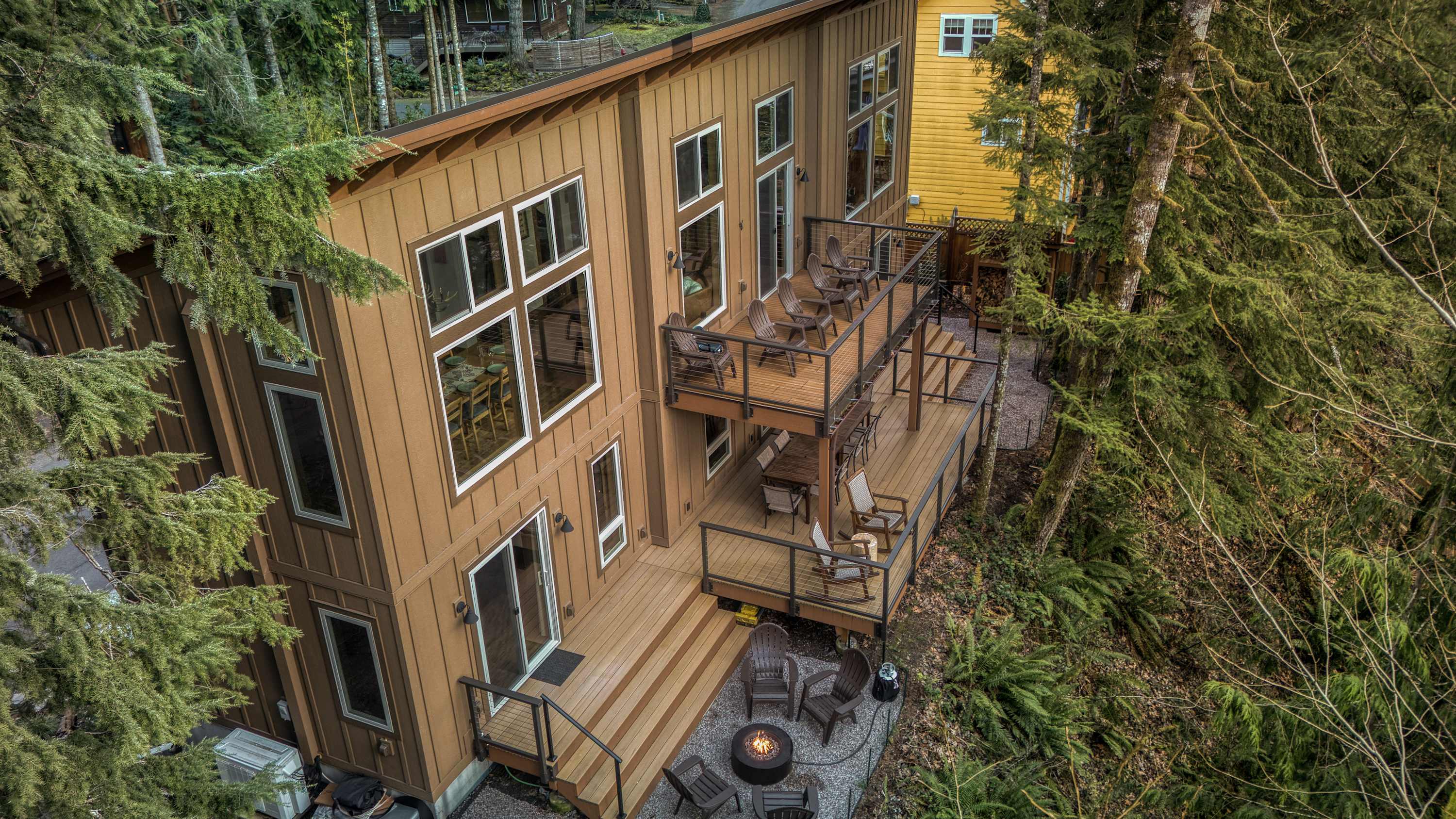 Roaring River Lodge - Modern Riverfront EV Fire Pit — photo 1