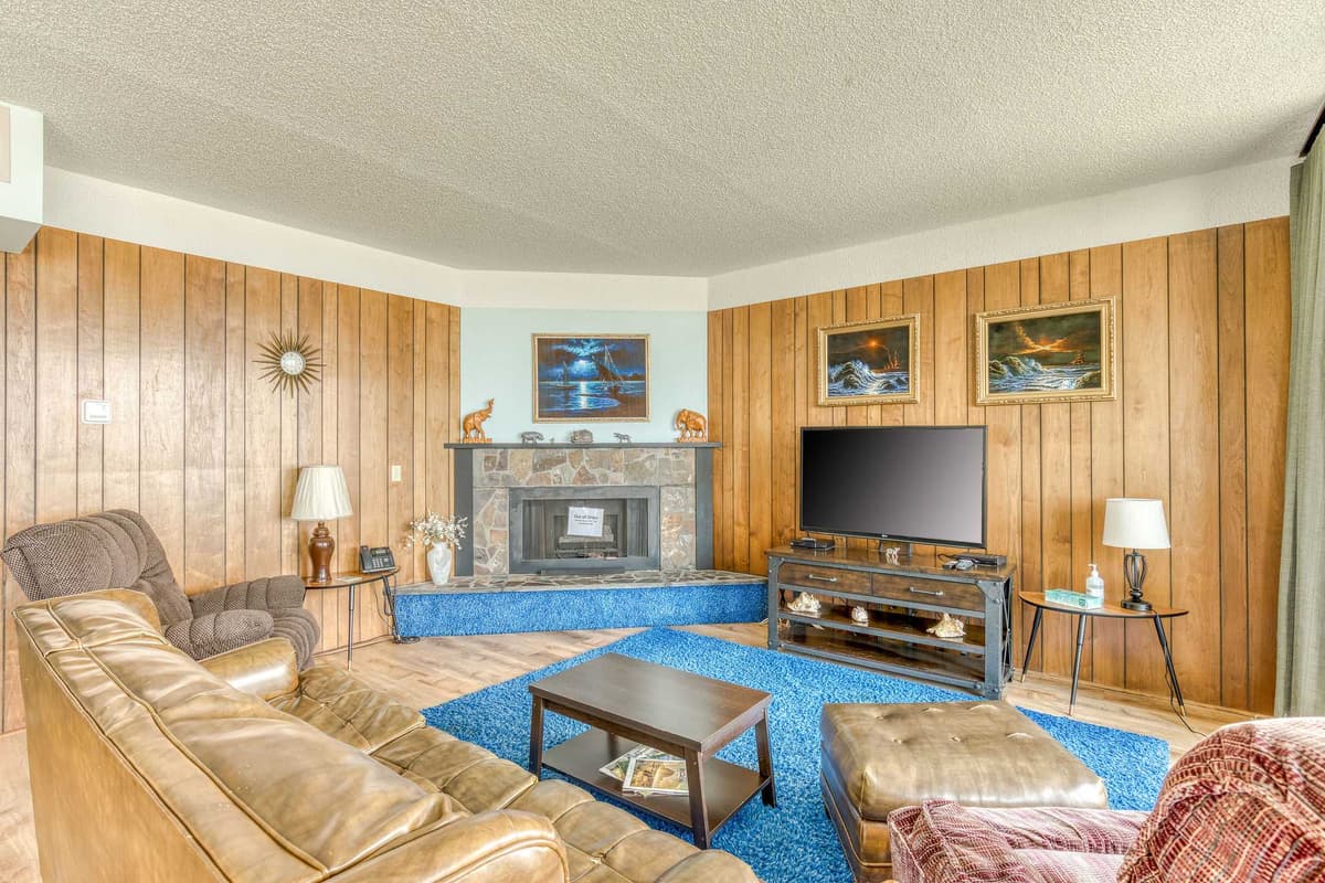 Sand & Sea (304) Retro Chic - Beachfront Retreat — photo 10