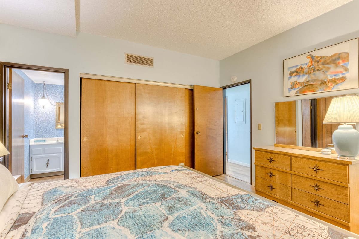 Sand & Sea (304) Retro Chic - Beachfront Retreat — photo 27