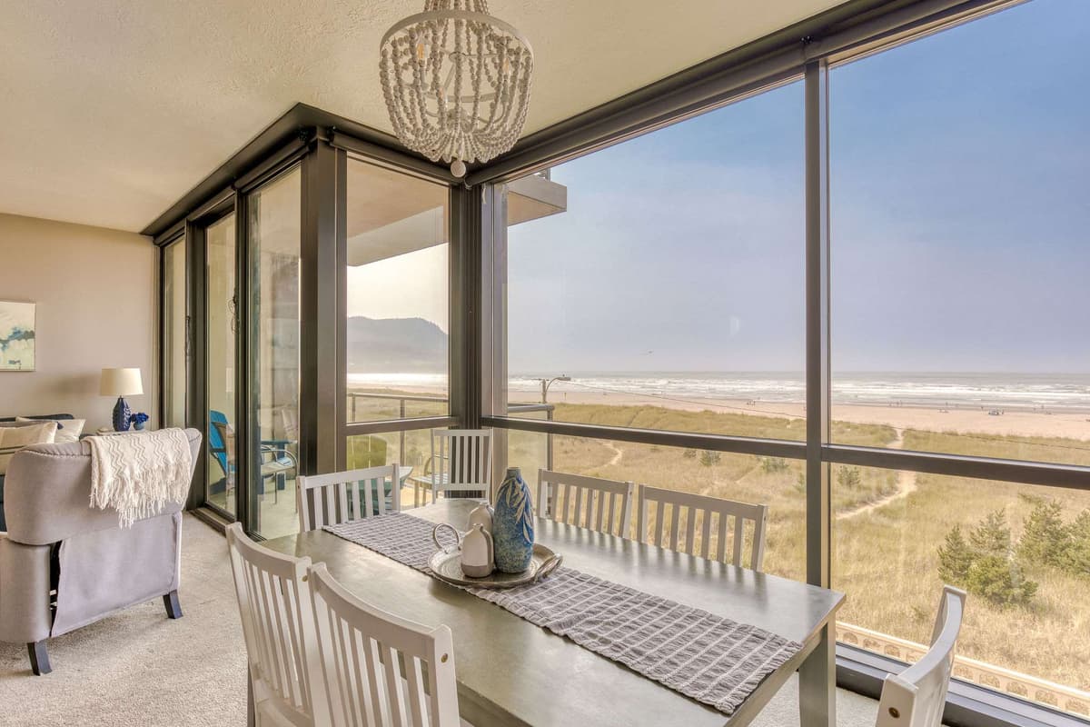 Sand & Sea (306 308) - 2x Luxury Oceanfront condos — photo 10