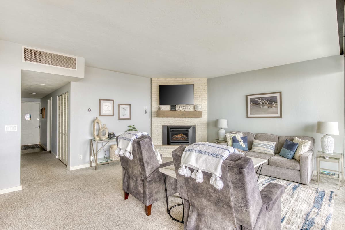 Sand & Sea (306) Sojourn - Oceanfront luxury — photo 10