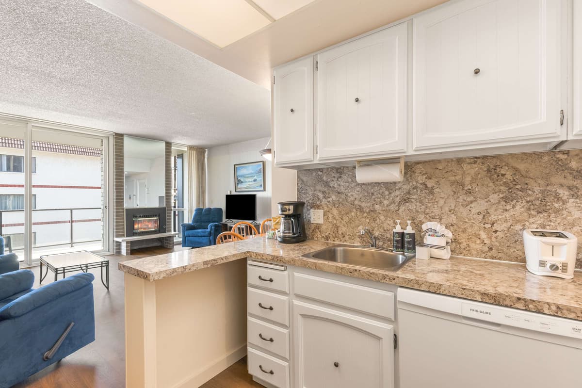 Sand & Sea (310) Driftwood - Oceanfront Pet Friendly — photo 18