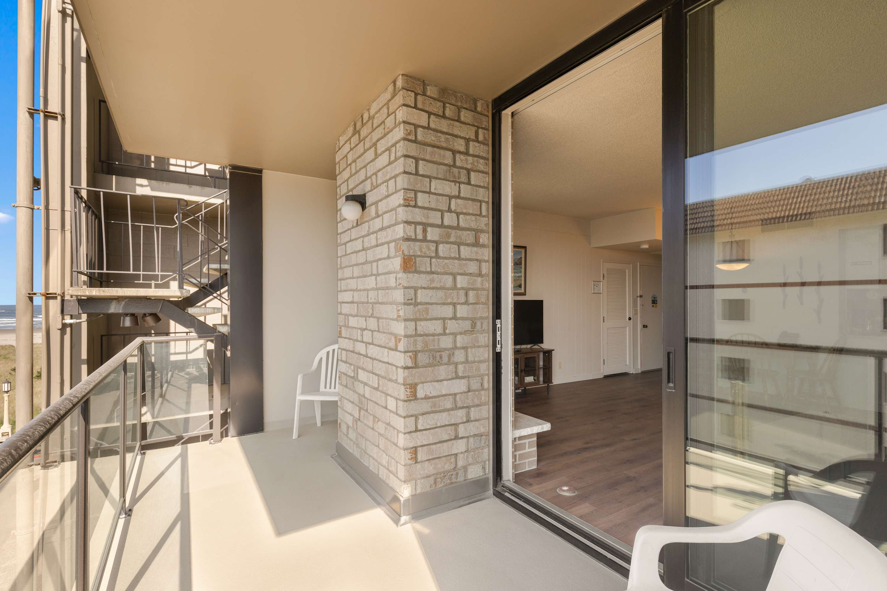 Sand & Sea (310) Driftwood - Oceanfront Pet Friendly — photo 7