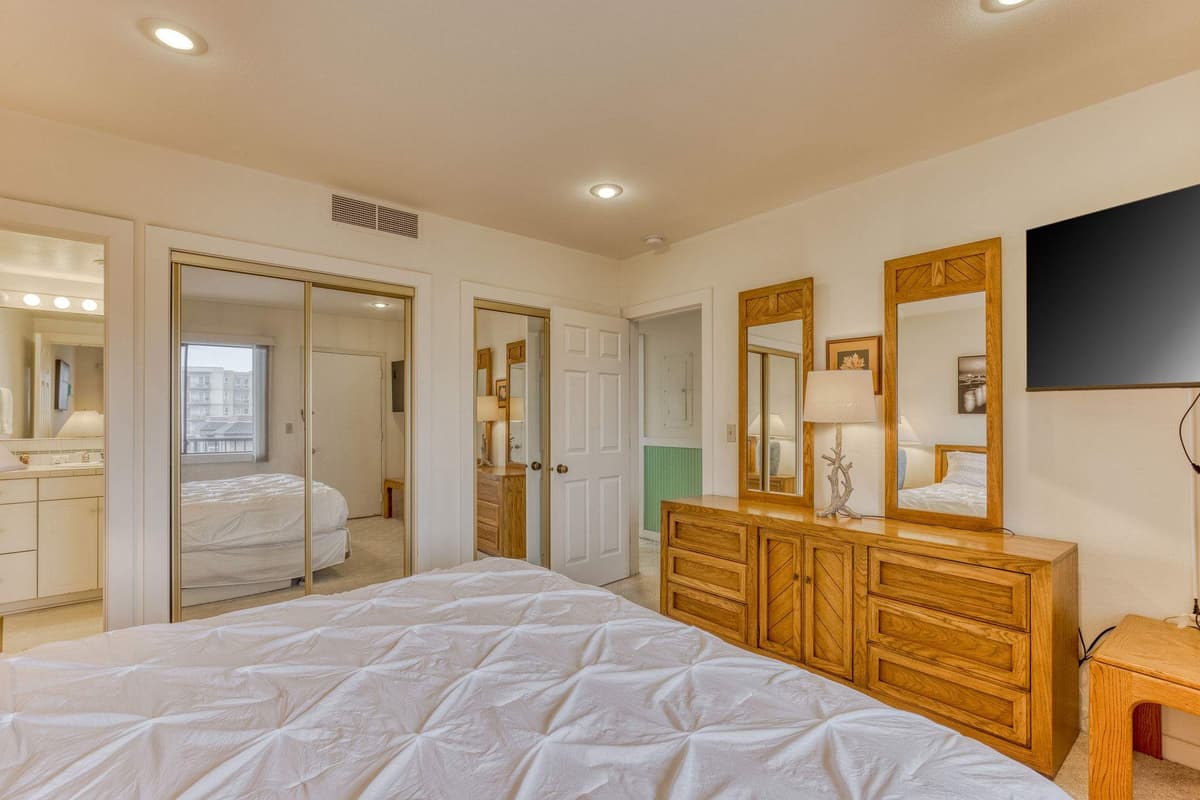 Sand & Sea (512) Oceanside Relax - Ocean View — photo 25