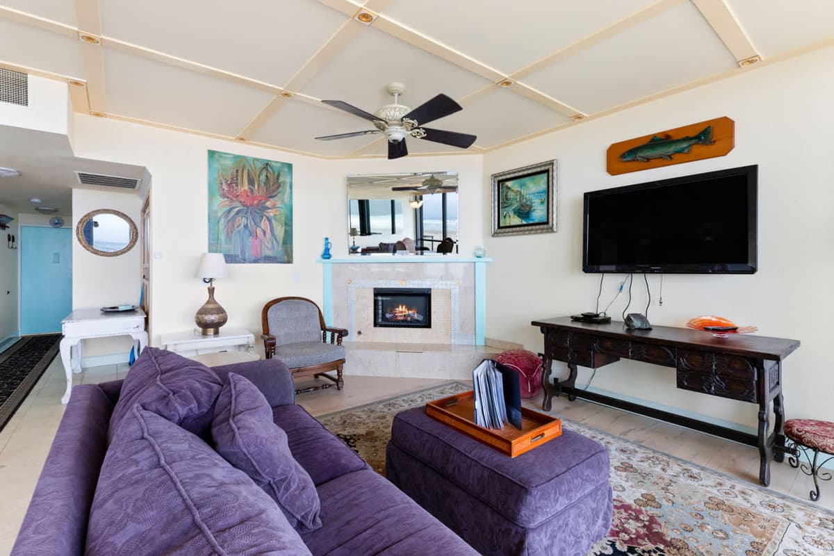 Sand & Sea (608) Penthouse Paradise: Spacious Top Floor Oceanfront — photo 9
