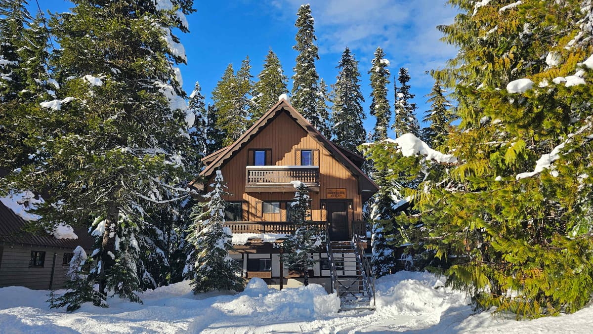 Snowflake Chalet -Govy Chalet Steps to Glade Trail — photo 49