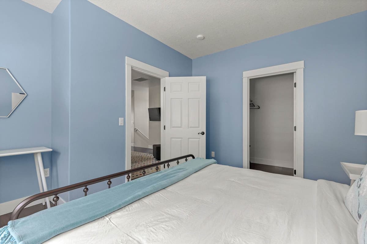 The Perch - Eola Hills Pet Friendly w Hot tub — photo 37