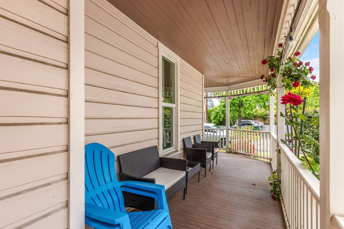 The Pink House - Walkable Victorian, Pets Welcome — photo 21