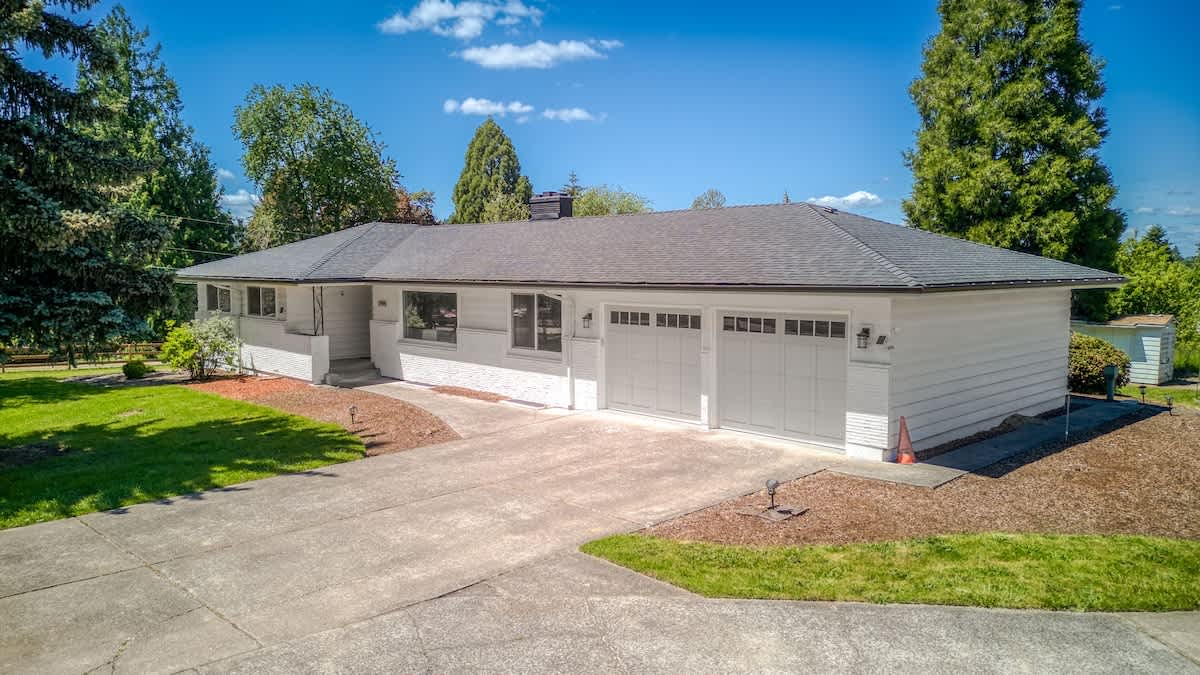Vogel Vacations - 2 acre, hot tub and game room — photo 4