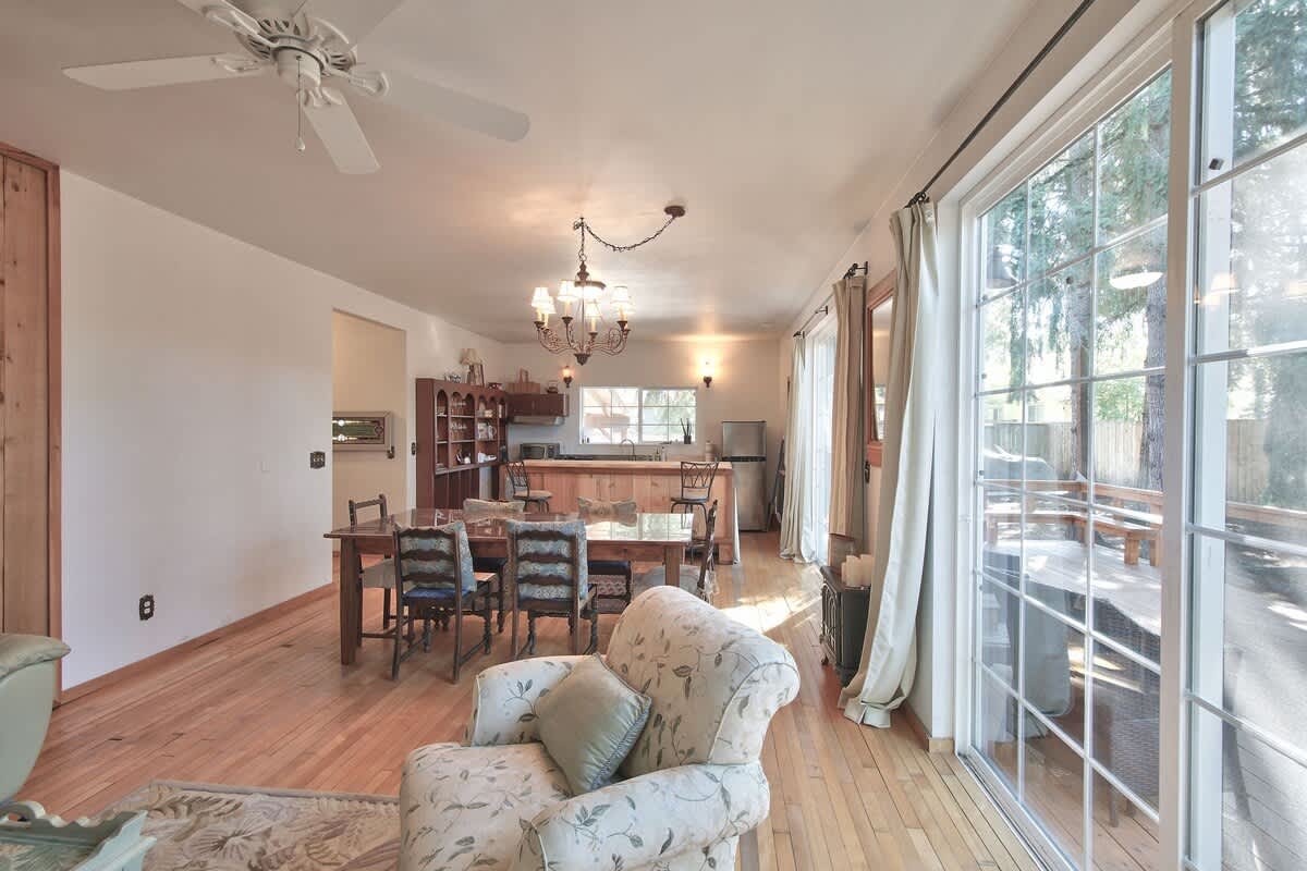 Upcycled Oasis - McMinnville Couple Monthly Stay — photo 10