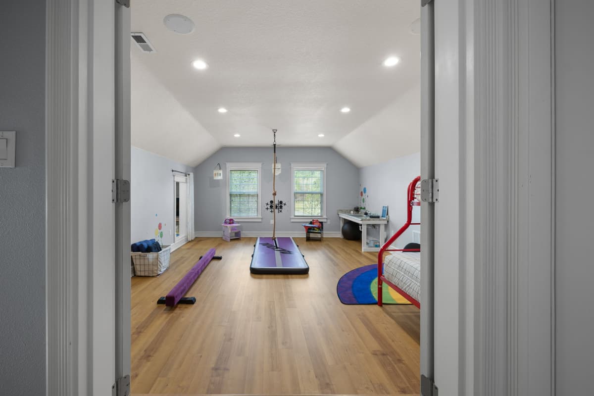 Wild Haven Retreat- Spacious Home Close to Nature — photo 43