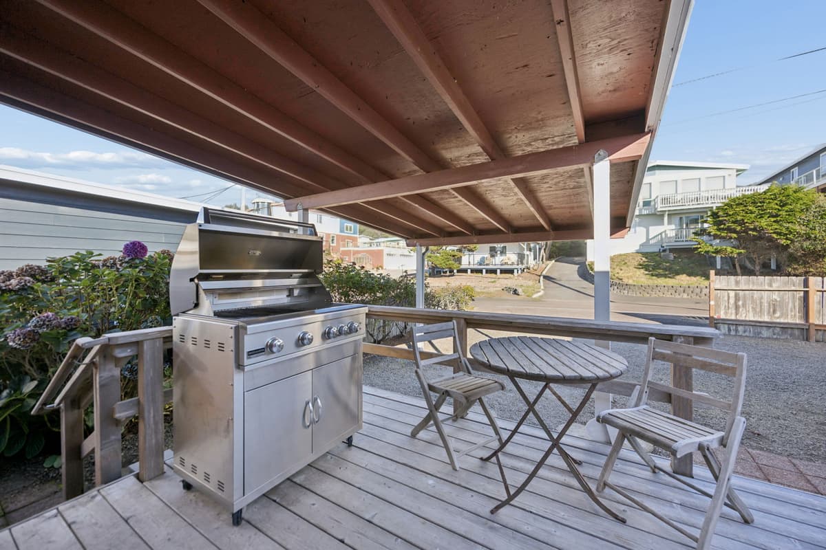 Beach Club - Ocean Front, Hot Tub, Private Access — photo 8