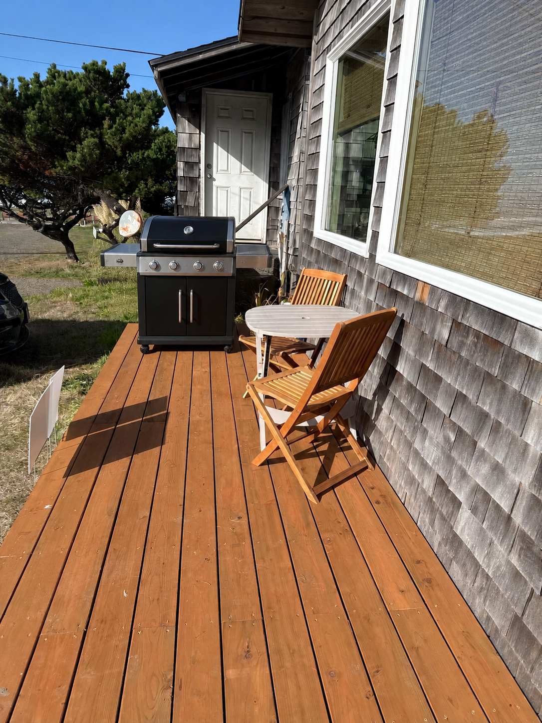 Beach Cabin Getaway - One home from the beach! — photo 26