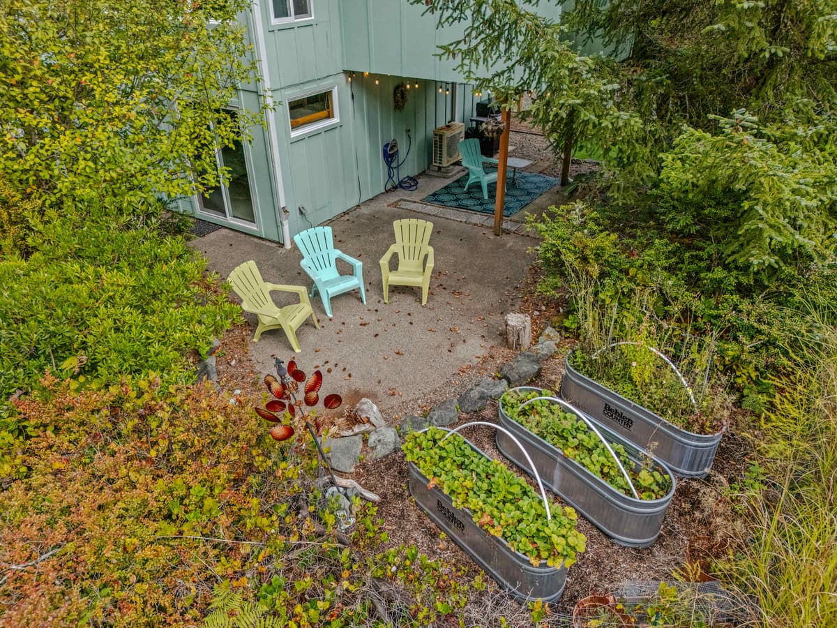 Spyhop Hideaway - Walk to beach | Pet-friendly — photo 38