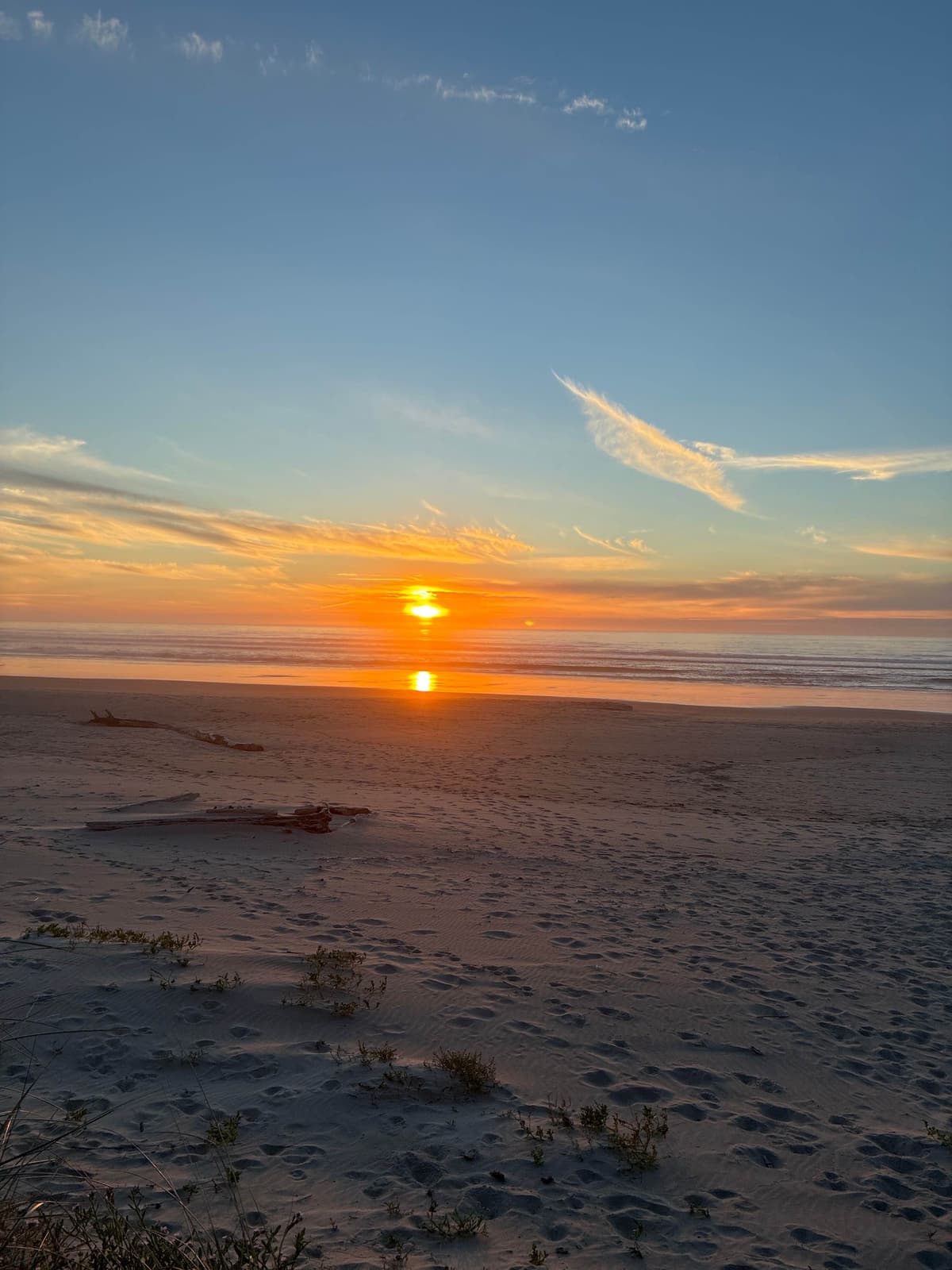 Beach Cabin Getaway - One home from the beach! — photo 4