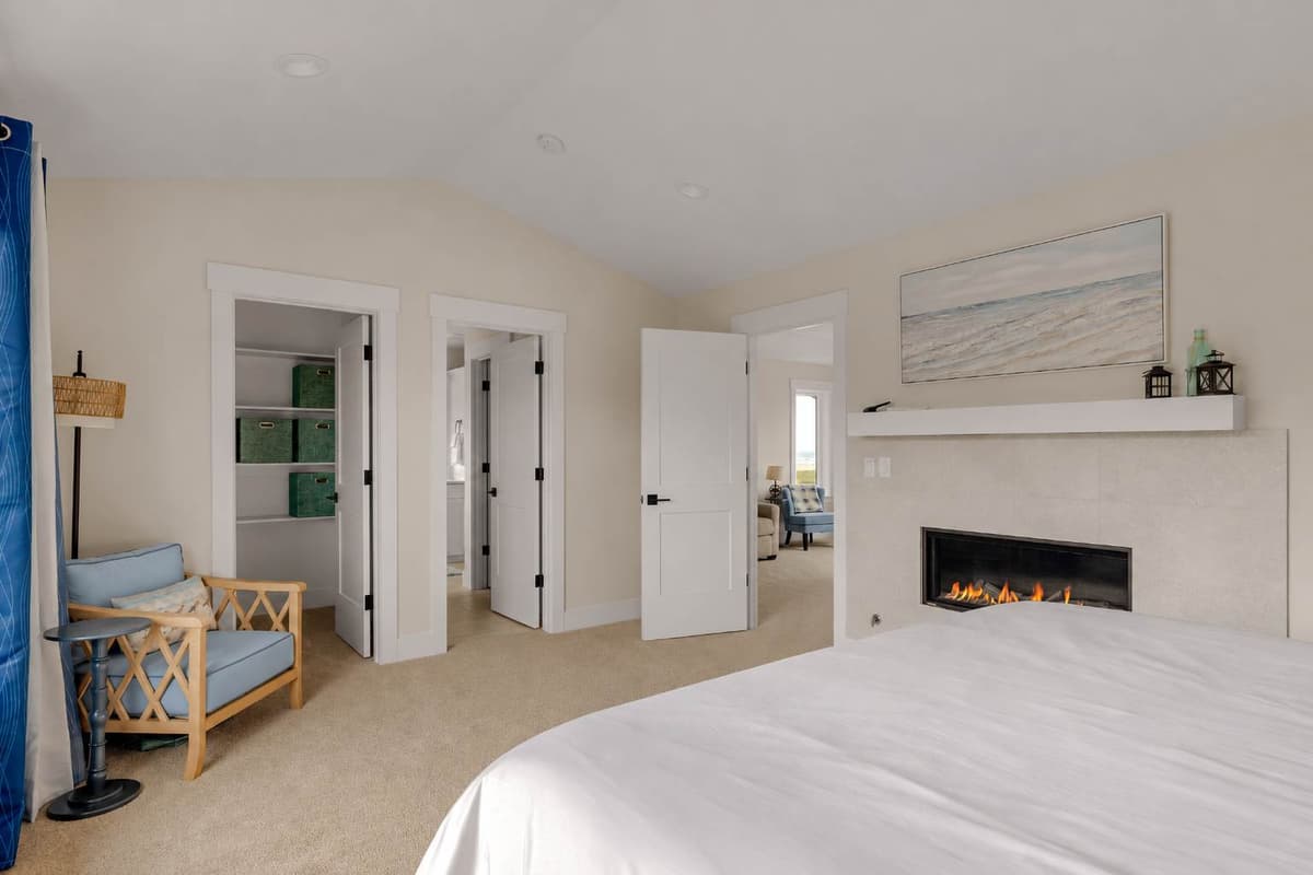 The Shorebird - Lux New Build, 1 Home Off the Beach — photo 42