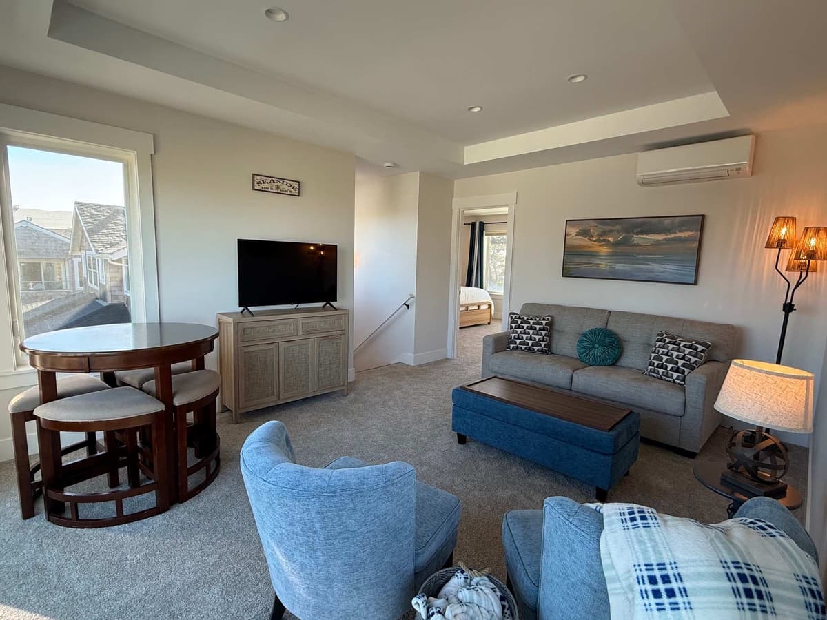 The Shorebird - Lux New Build, 1 Home Off the Beach — photo 35