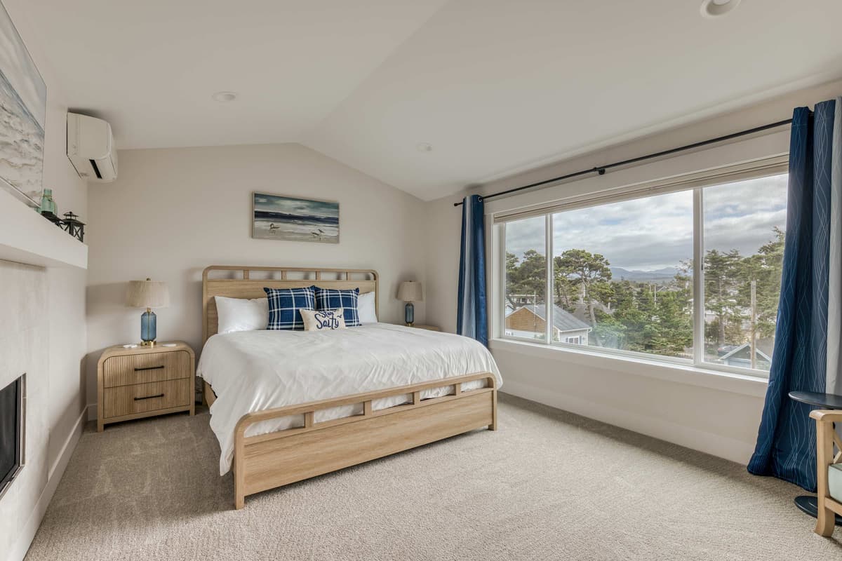 The Shorebird - Lux New Build, 1 Home Off the Beach — photo 41