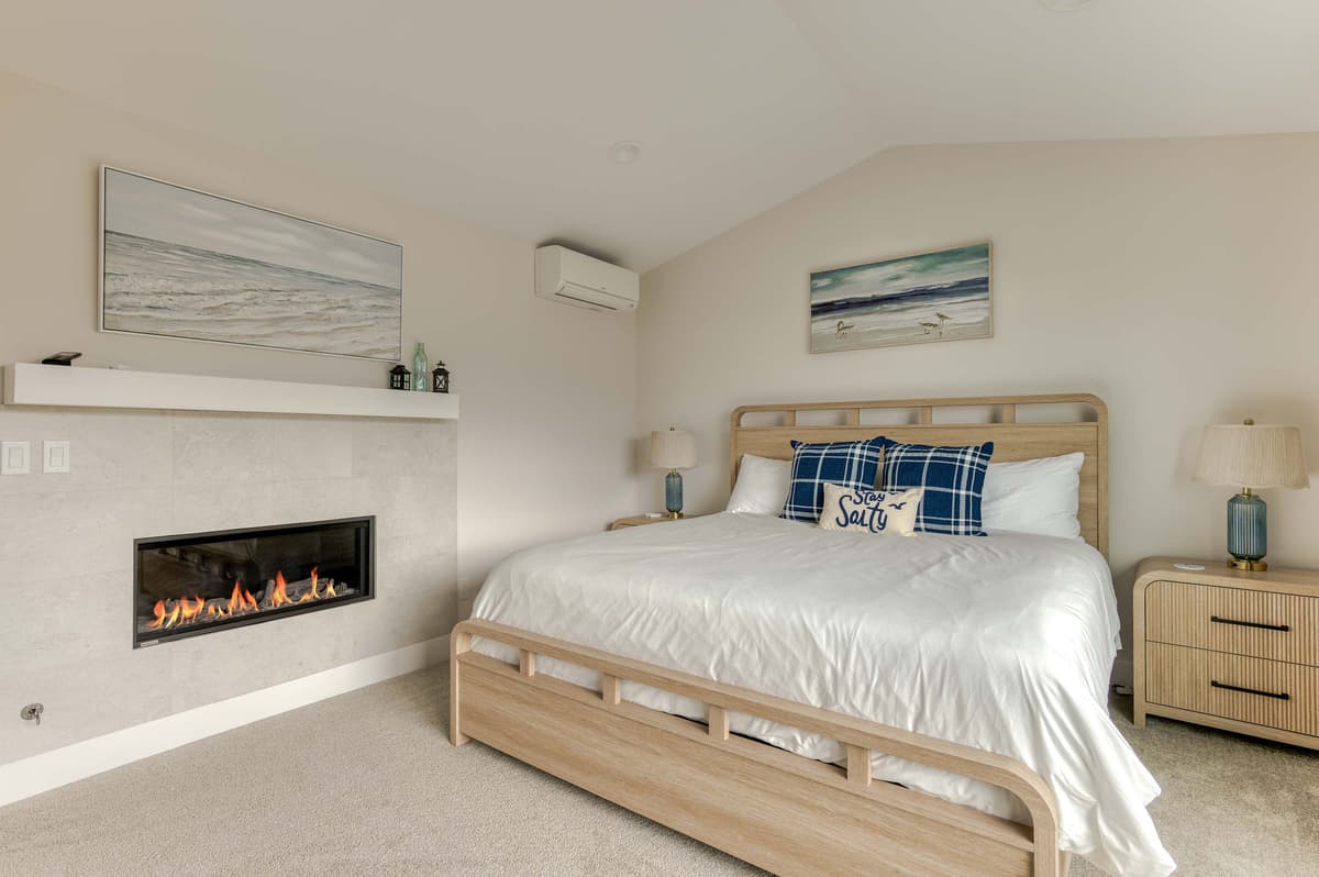The Shorebird - Lux New Build, 1 Home Off the Beach — photo 40