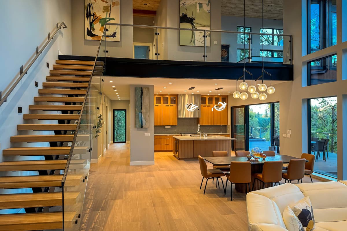 Kingwood - Riverfront Luxury w private trails — photo 45