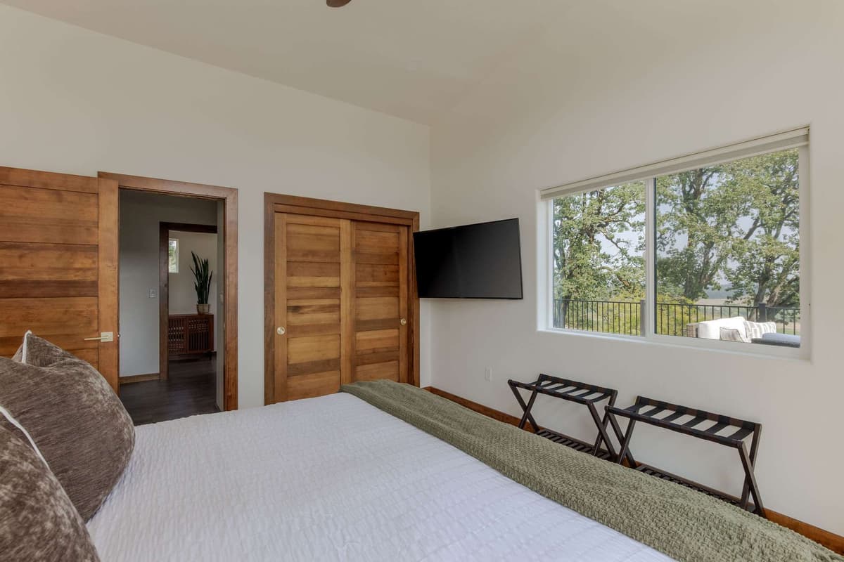 Summers Hill - Newly Built Wine Country Estate — photo 43