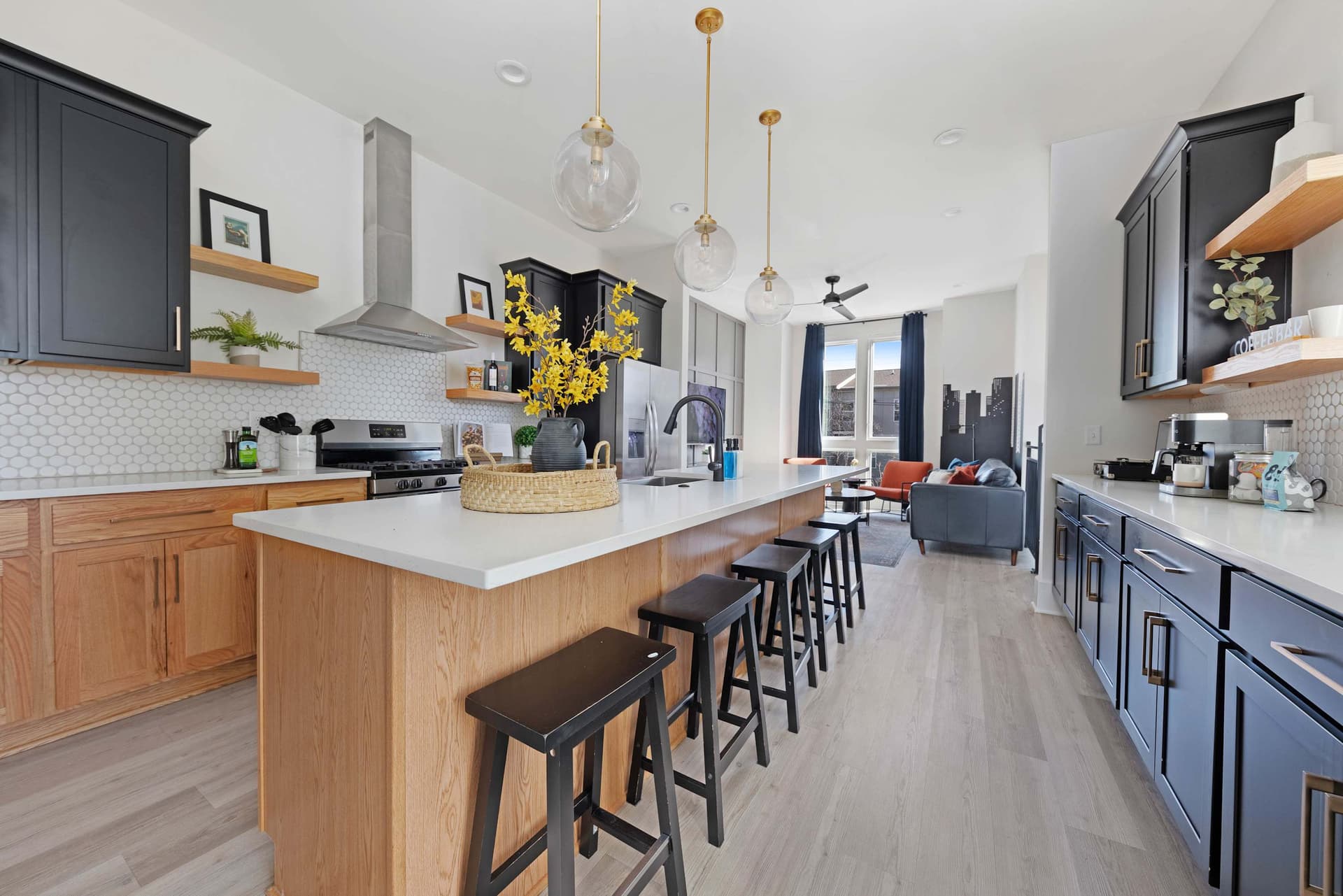 Camellia | Rooftop & Pet-Friendly Stay — photo 4