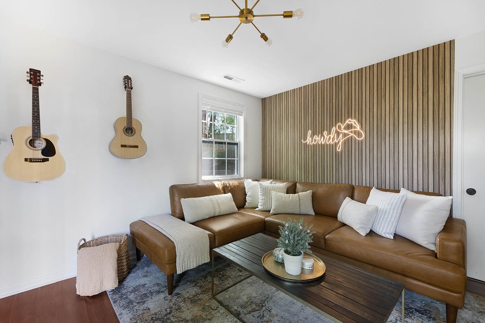 Songbird Bungalow - Cozy & Centrally Located — photo 1