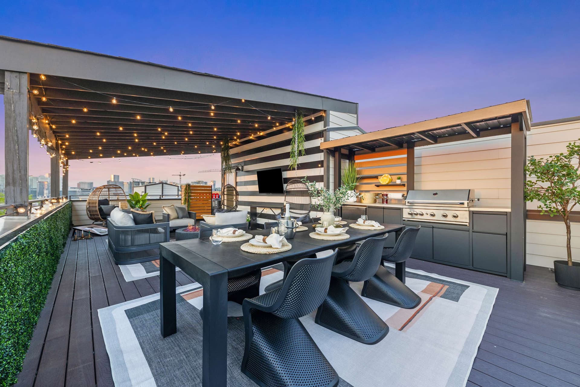 The High Note - Spectacular rooftop, walk to Gulch — photo 1