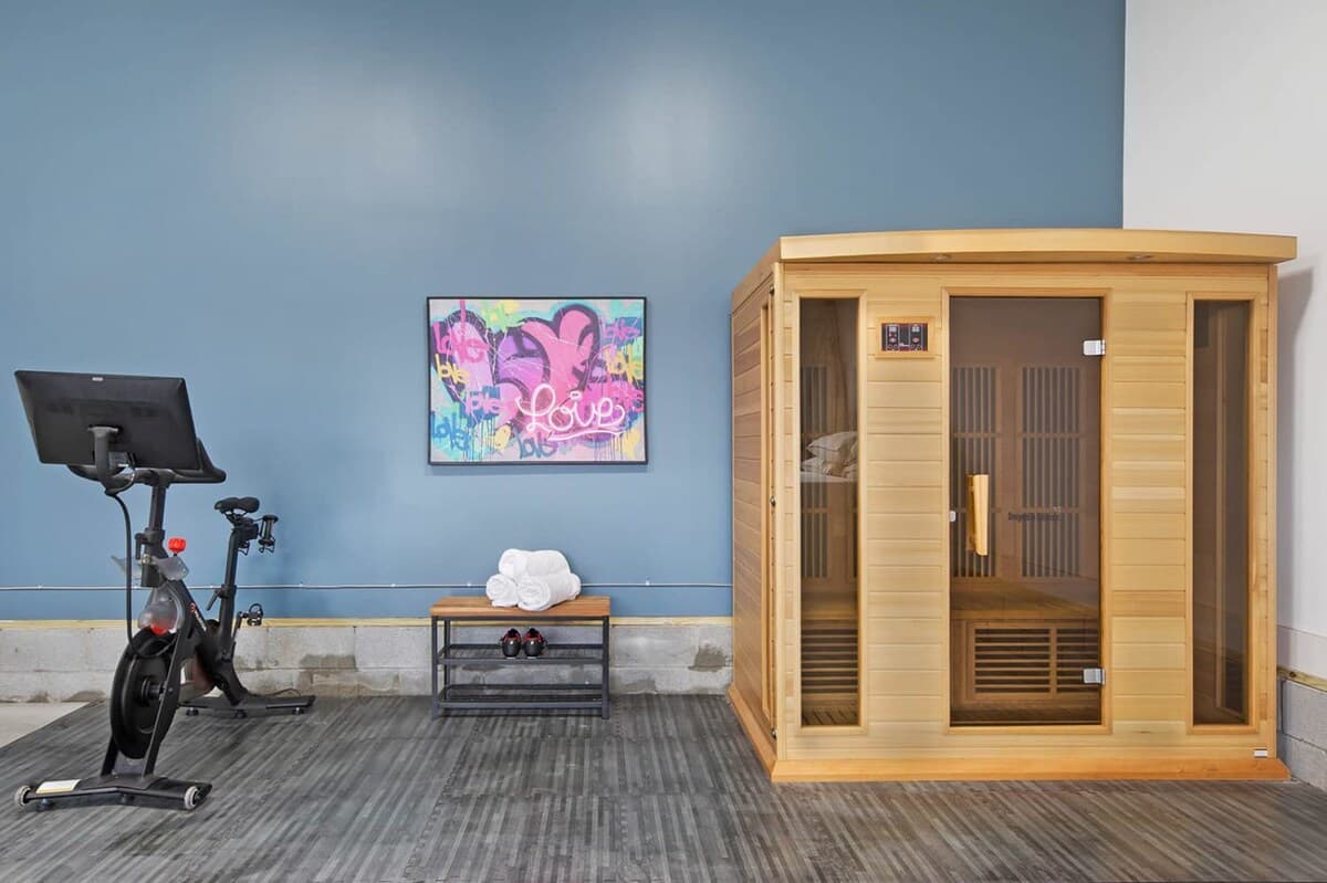 The Jolene | Rooftop + Sauna | 5 Mins to Downtown — photo 4