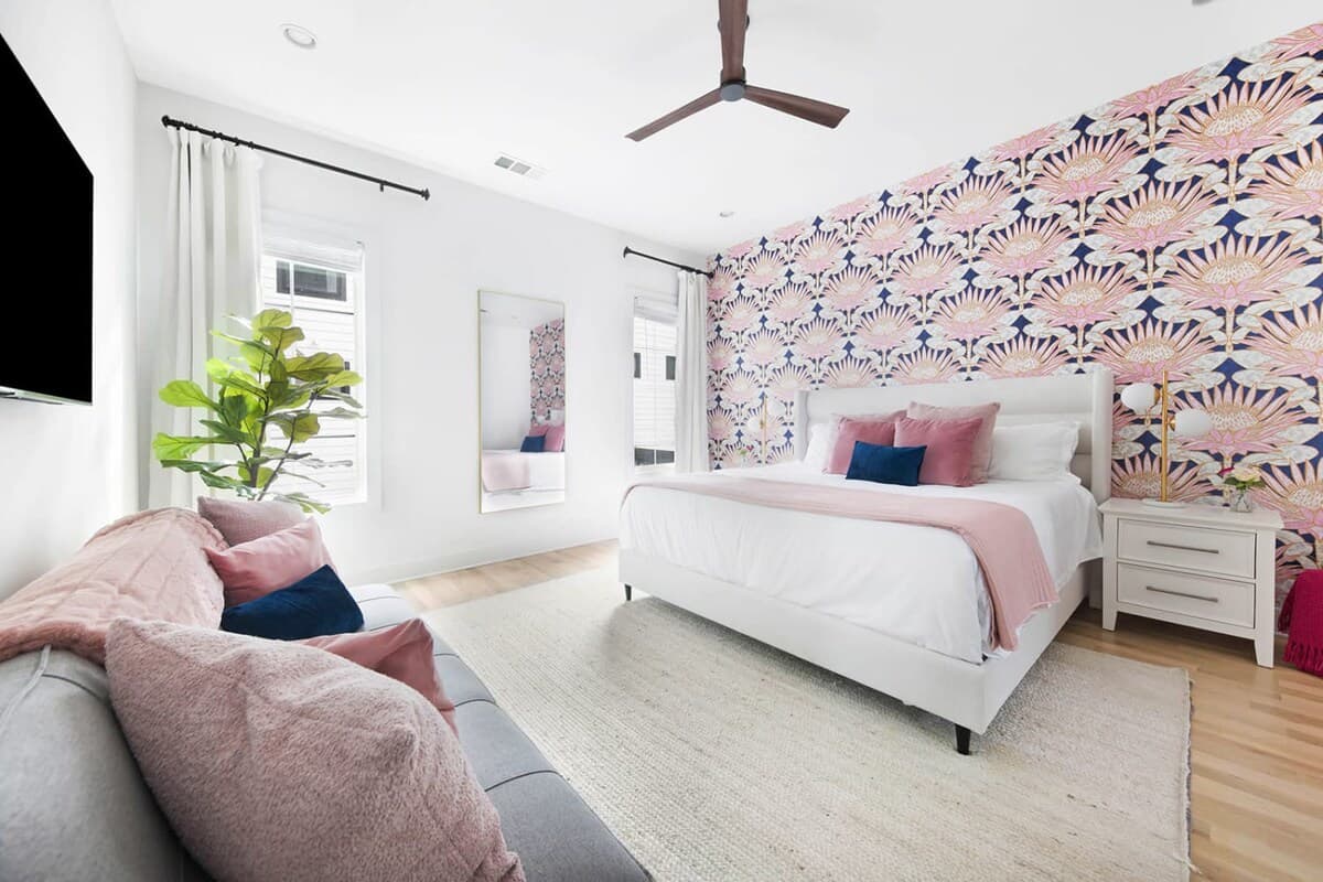 The Jolene | Rooftop + Sauna | 5 Mins to Downtown — photo 2