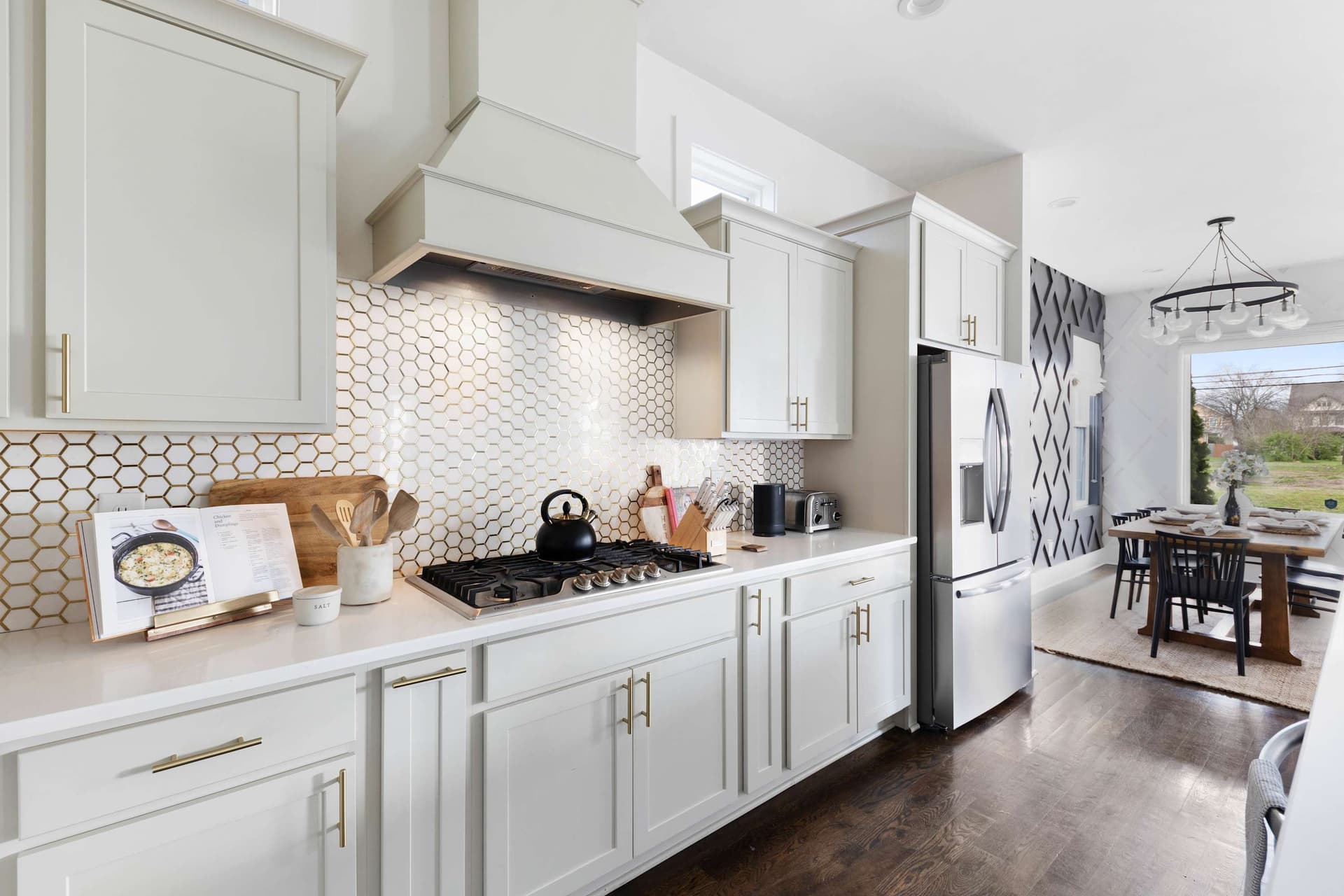 The Urban Farmhouse – 30-day Minimum — photo 5