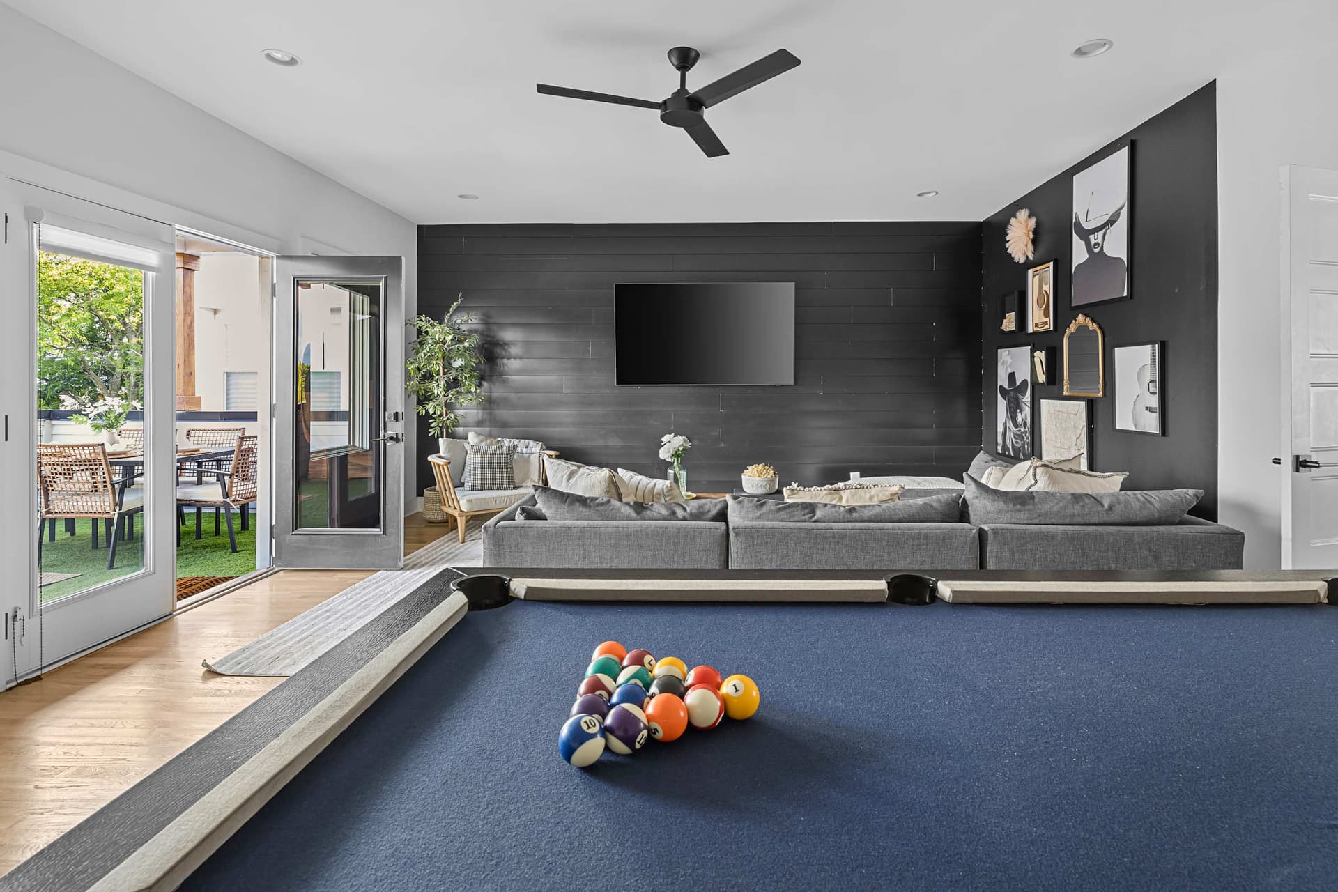 The Waylon • Rooftop Sauna + Pool Table + 11 beds — photo 1