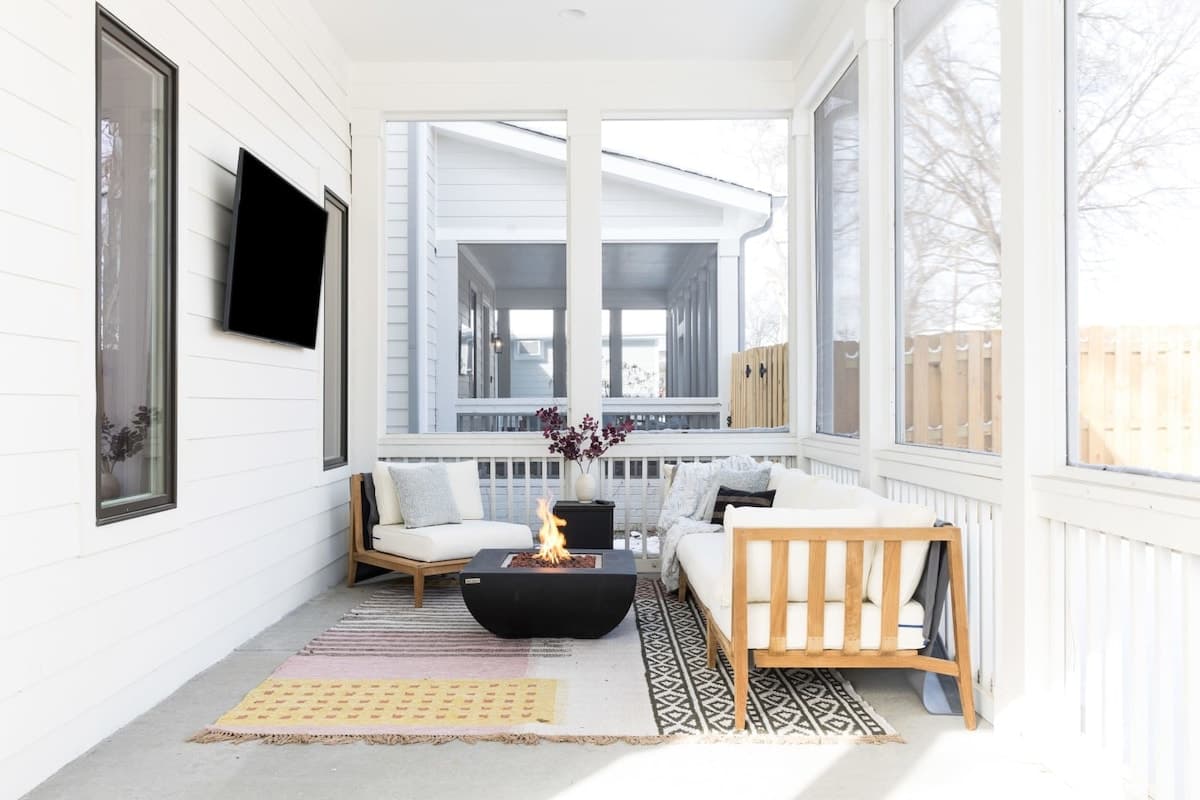The White House - 30-Day Minimum — photo 2
