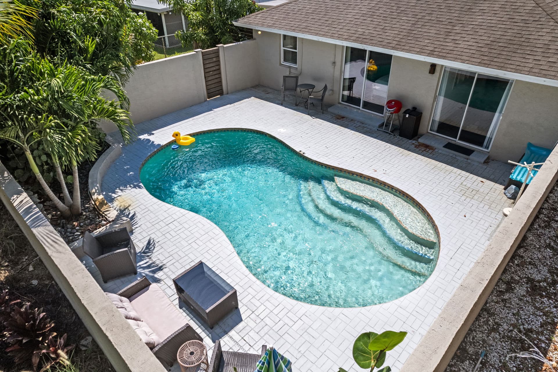 Sleeps 6 • Private Pool • Fire Pit • Game House — photo 1