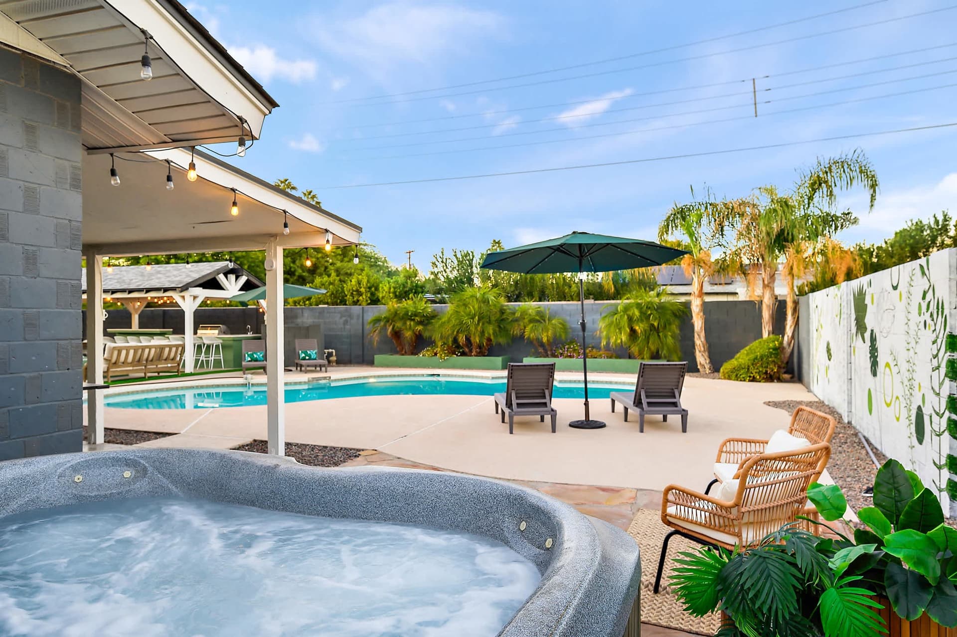 The Desert Emerald: Pool, Hot Tub, Games & More — photo 1
