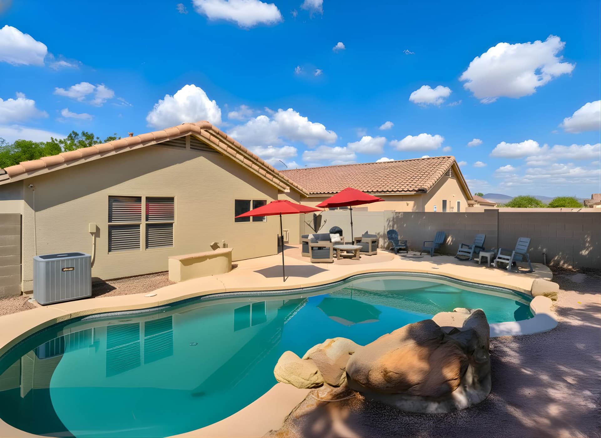 The Sun Club | Private Pool • BBQ • Outdoor Dining — photo 1