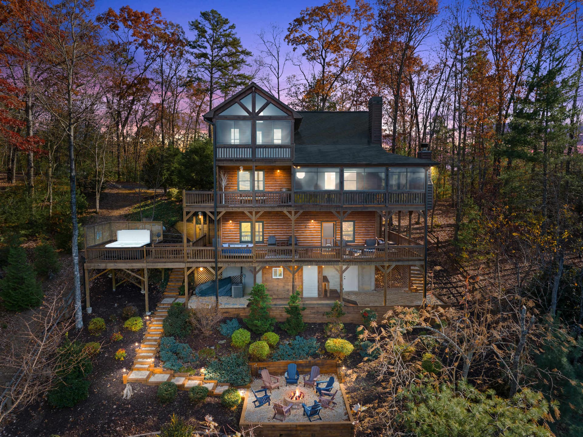 Family-Friendly Cabin: Hot Tub, Games & Views — photo 1