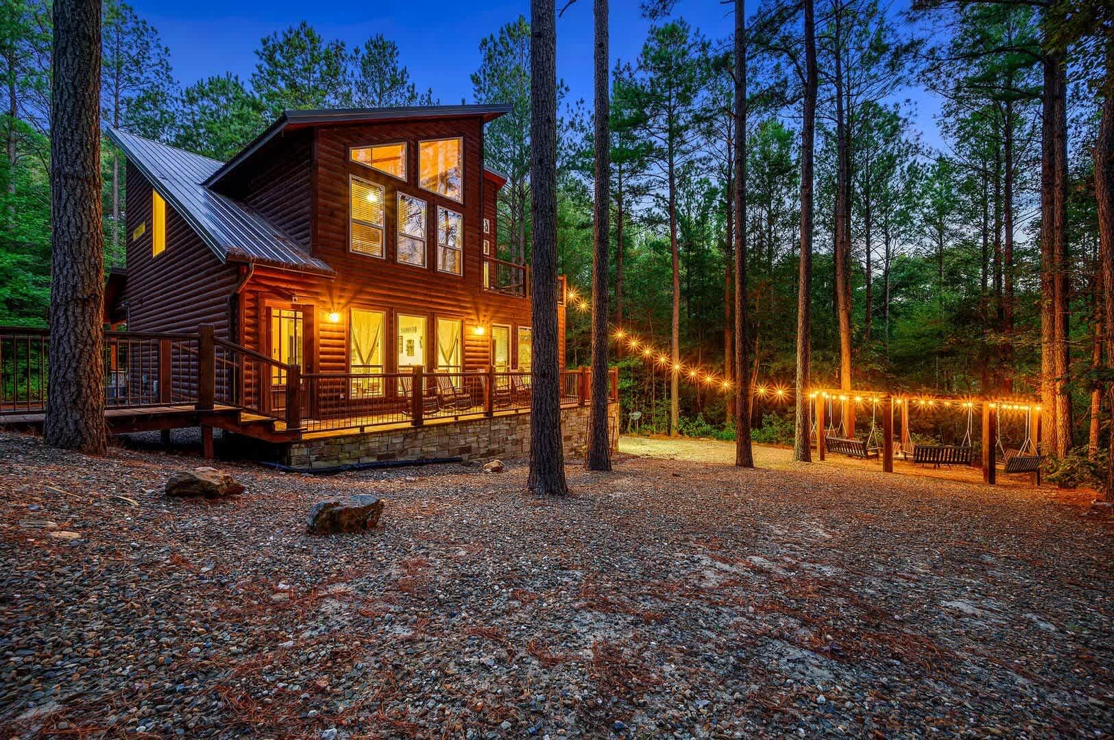 Aspen Creek Lodge • Spacious Luxury Cabin Retreat — photo 1