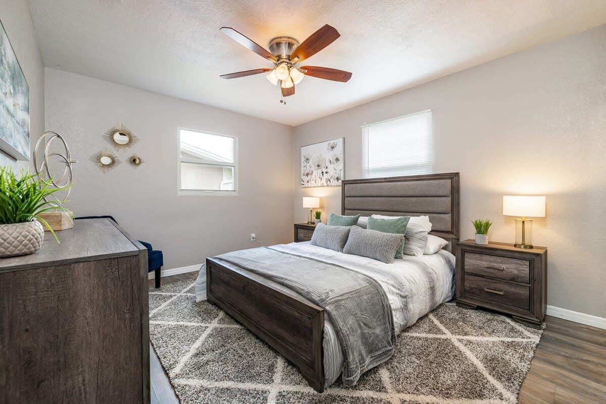 Monthly Rental~ Comfy Beds~ Great for Remote Work! — photo 2