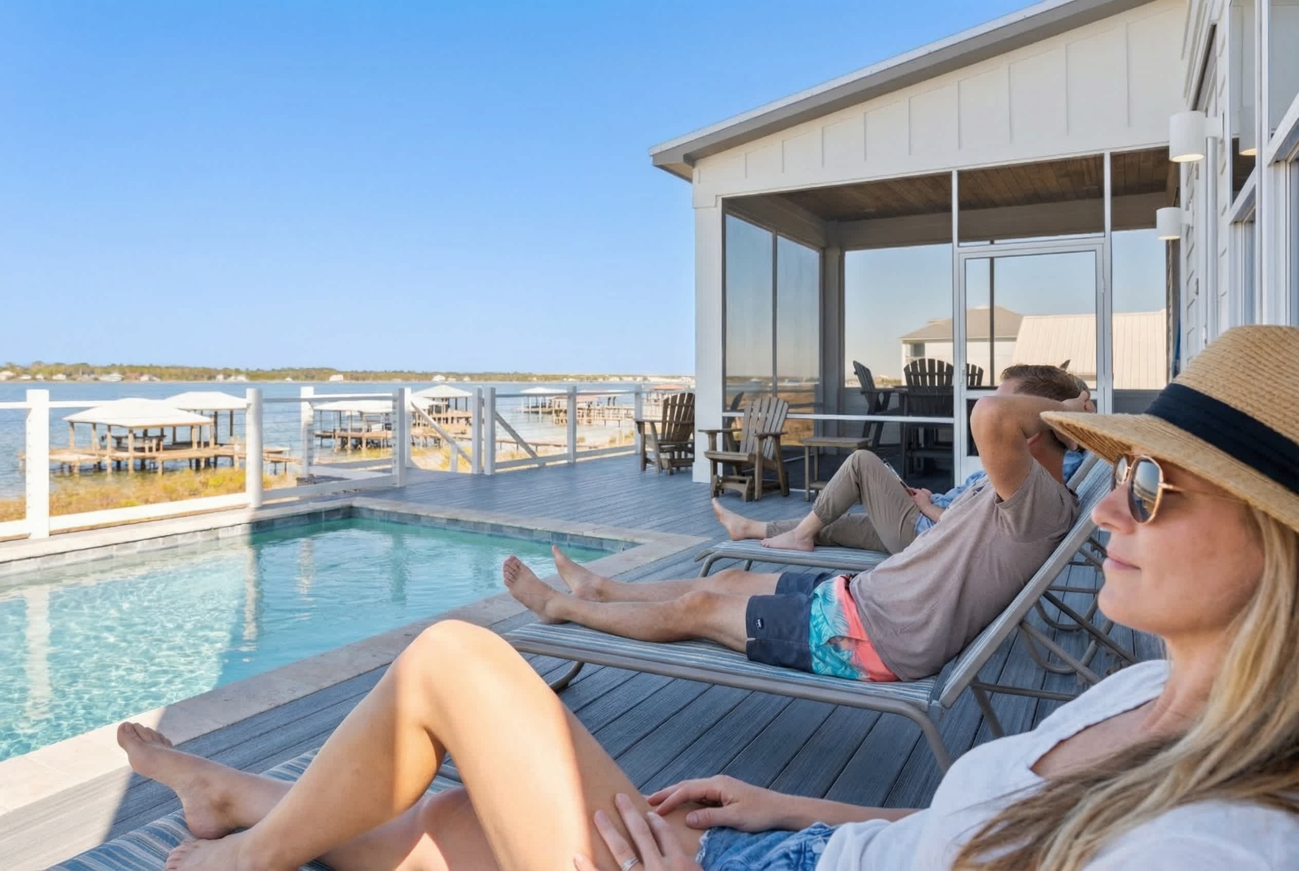 Waterfront Views - Walk to Beach - Heated Pool — photo 1