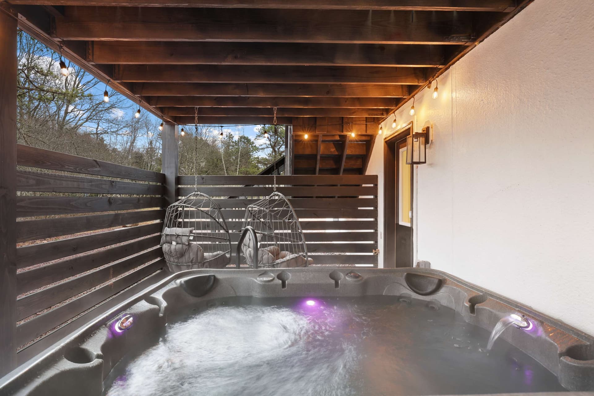 Moon Mtn Manor • Sleeps 16 • Games • Hot Tub — photo 3