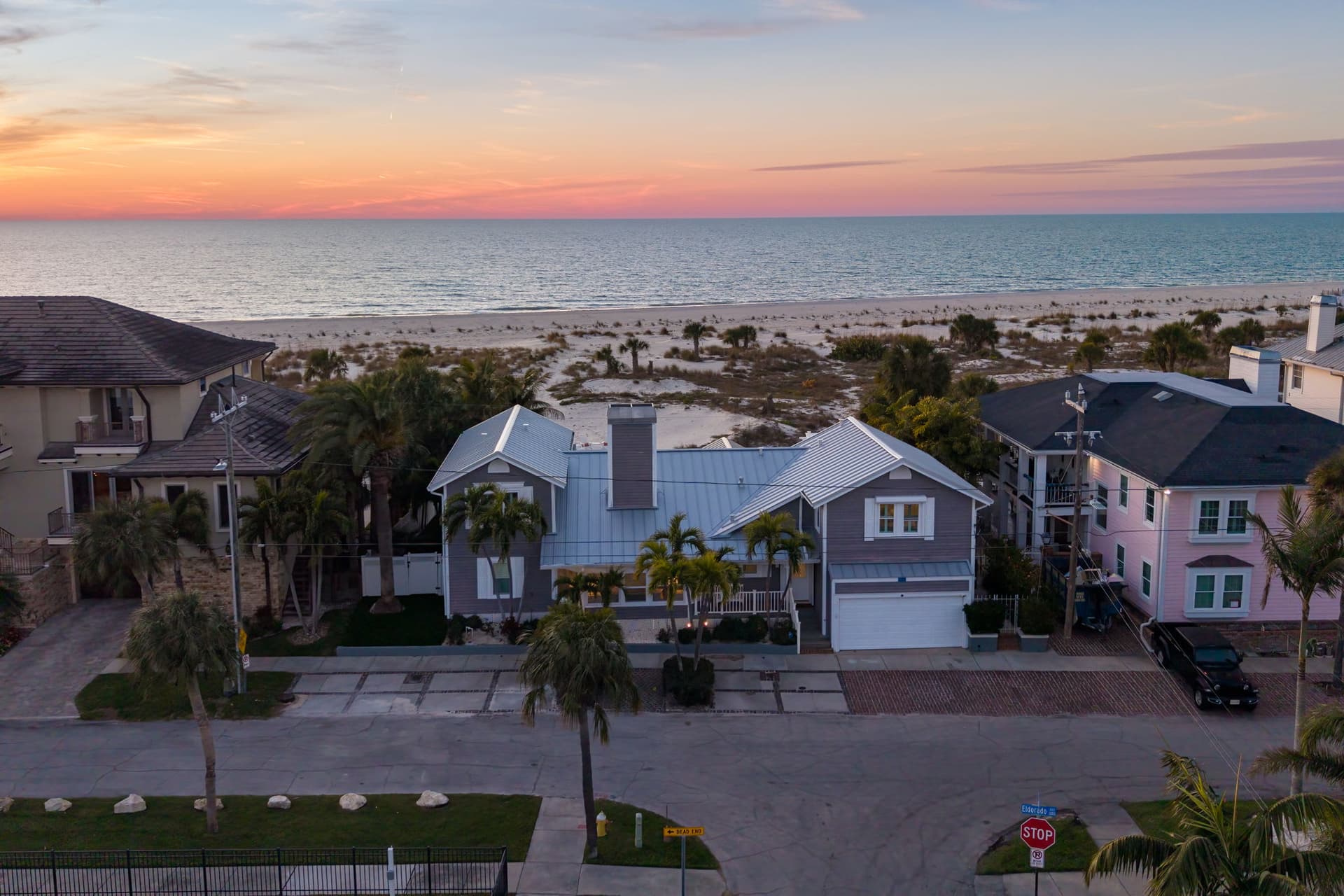 Award-winning Private Beach & Breathtaking Sunsets — photo 1