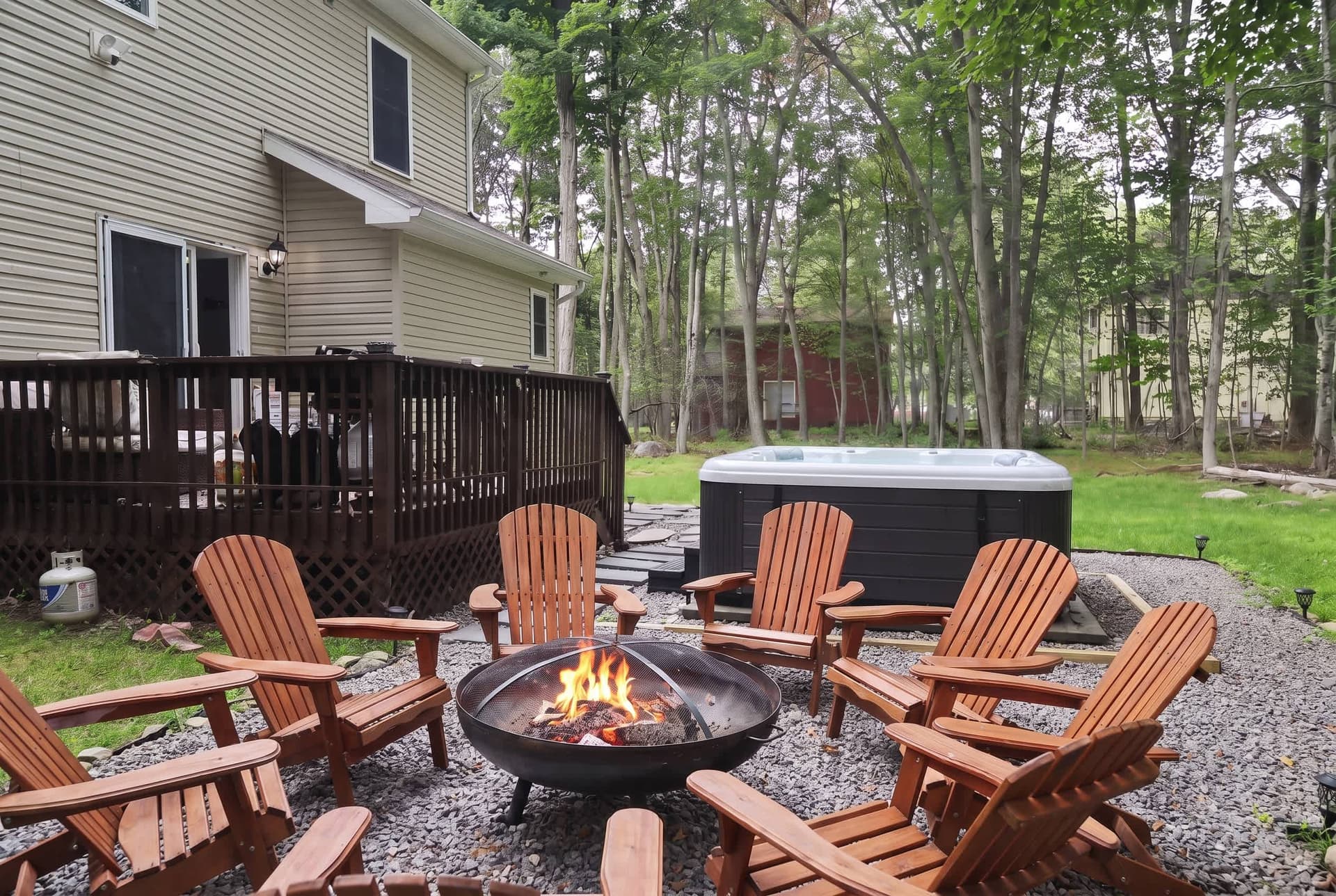 Grace Estates • Hot Tub • Game Rooms • Lake Access — photo 2