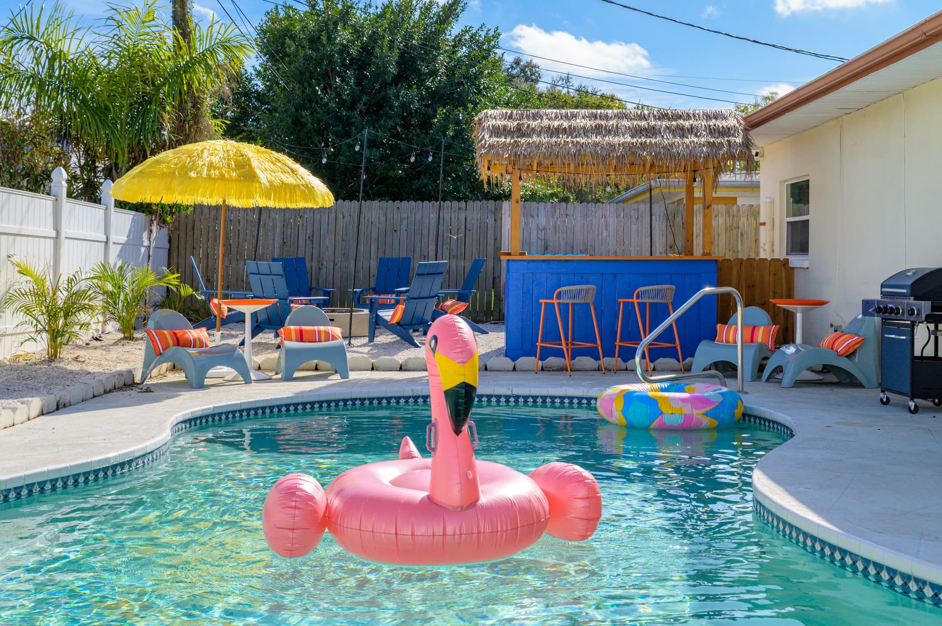 Backyard Oasis • Pool • Hot Tub • Putt Putt • Bar — photo 1
