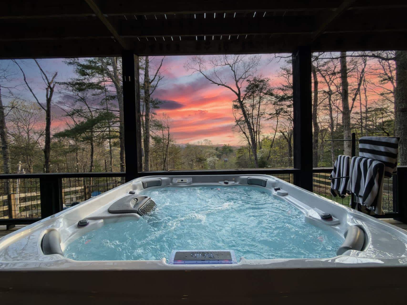 Glass Cabin Retreat w/ Hot Tub, Sauna + Epic Views — photo 4