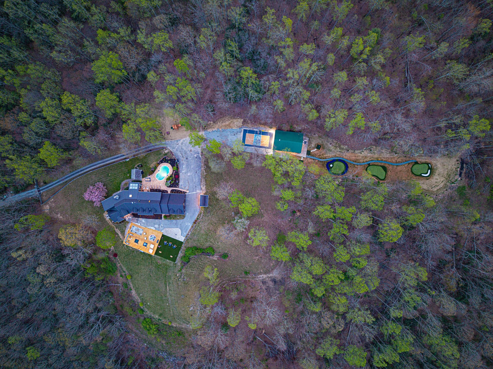 14k sq ft Mountaintop Estate - Private Golf Course — photo 1